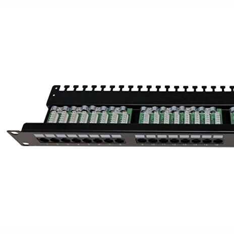 XtendLan Patch panel 19", 24 portů, Cat5e, UTP, vyvazovací úchytky, 2xAu
