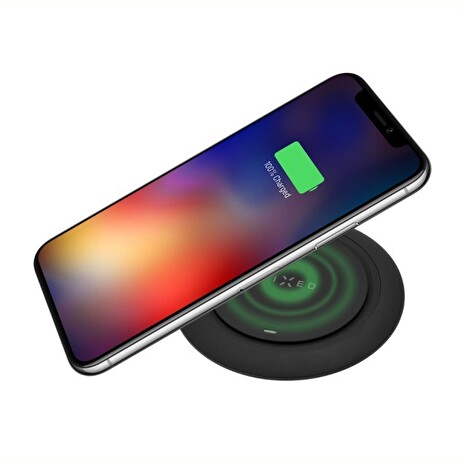 Podložka FIXED Pad pro rychlé bezdrátové nabíjení telefonu, 10W, černá
