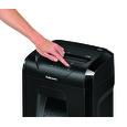 Fellowes skartovač 12 C/ křížový řez 4x40mm/ objem koše 19 l/ stupeň utajení P-4 (důvěrné)/ černý