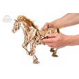 Hračka Ugears 3D dřevěné mechanické puzzle Kůň