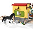 Hračka Schleich Stáj pro koně s příslušenstvím