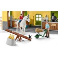 Hračka Schleich Stáj pro koně s příslušenstvím
